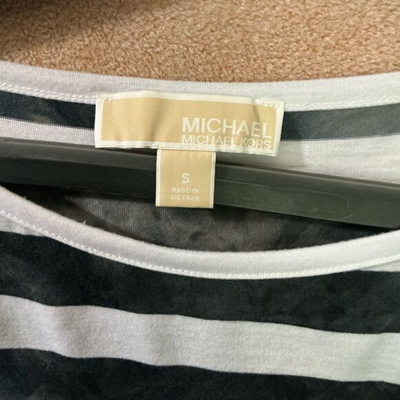 Michael Kors Black and White Striped Tee size small - Picture 7 of 11
